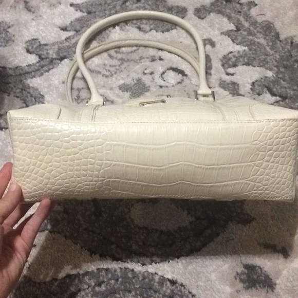 Liz Claiborne Handbag - Picture 4 of 8